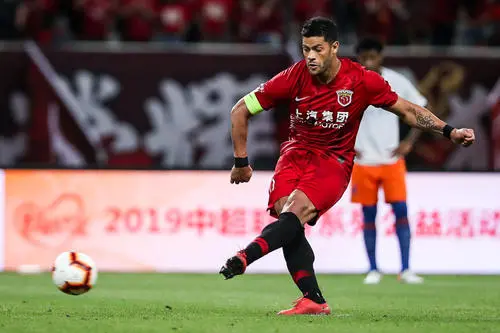 不敢承认现实？胡尔克盛赞中国安全，巴西网友怒骂