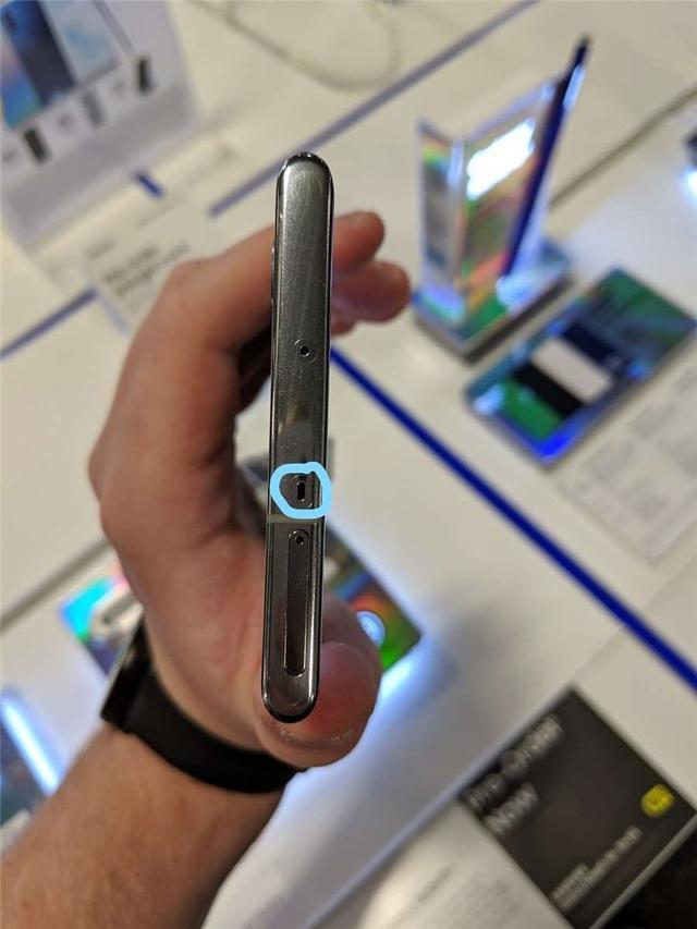 三星Note10頂部的孔是干什么的？官方給出解釋