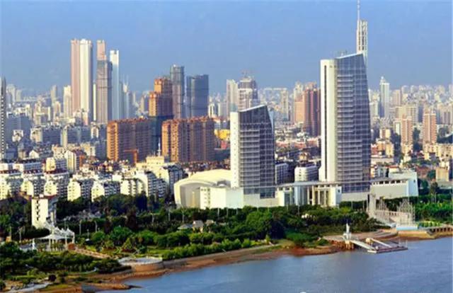 中国唯一没有山的城市, 面积全省最大, GDP有望突破万亿元大关